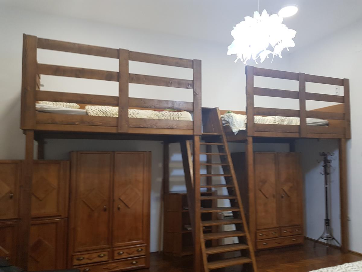 Apartament In Vila Secession Oradea Exterior foto